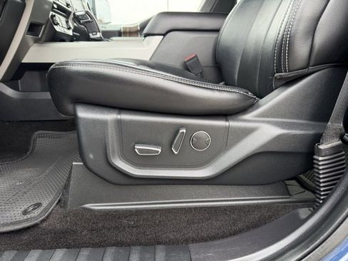 Used 2018 Ford F150 Lariat image 9