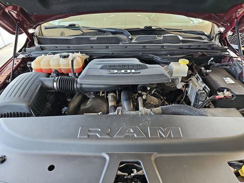 Used 2020 RAM 1500 Laramie AWD/4WD image 37