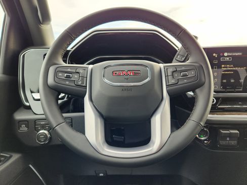 New 2026 GMC Sierra 1500 Elevation image 15