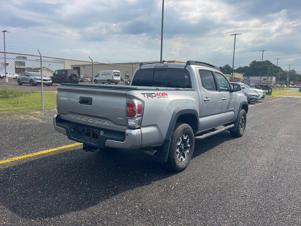 Used 2021 Toyota Tacoma TRD Off-Road w/ Technology Package AWD/4WD image 5