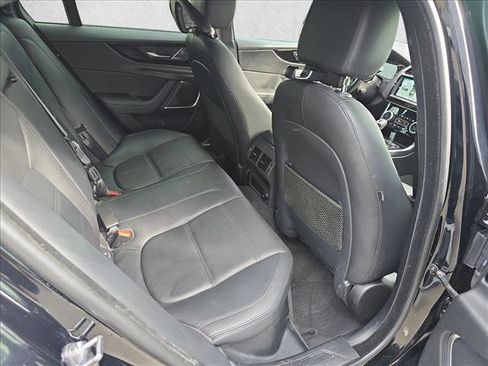 Used 2020 Jaguar XE S image 11