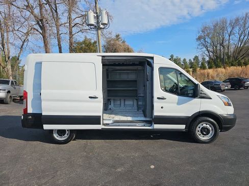 Used 2019 Ford Transit 250 148 Medium Roof image 24