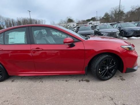 New 2026 Toyota Camry SE image 9