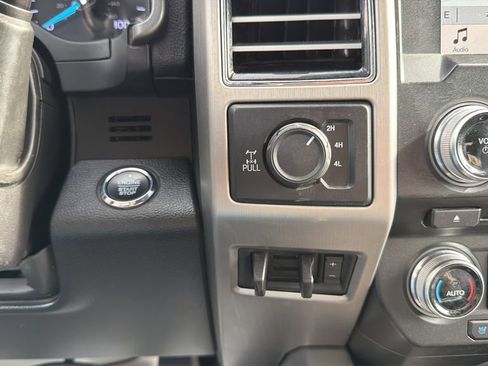 Used 2018 Ford F350 Platinum w/ Platinum Ultimate Package image 36