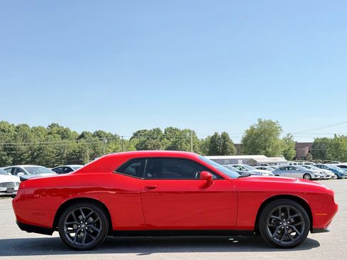 Used 2020 Dodge Challenger SXT w/ Blacktop Package RWD image 7