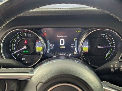 Used 2023 Jeep Wrangler Unlimited Sahara w/ Cold Weather Group image 16