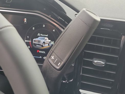 New 2026 GMC Sierra 1500 SLE w/ Preferred Package image 22