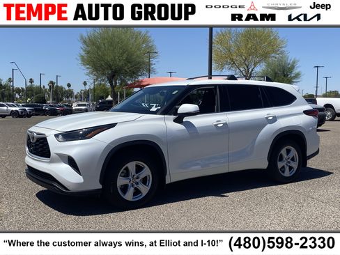 Used 2022 Toyota Highlander L AWD/4WD image 1