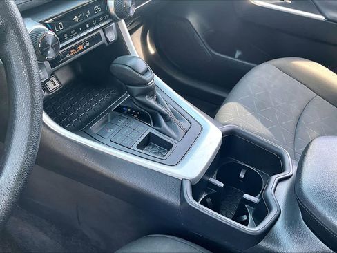 Used 2024 Toyota RAV4 XLE image 17