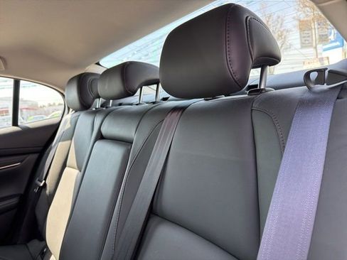 Used 2023 MAZDA MAZDA3 s image 11