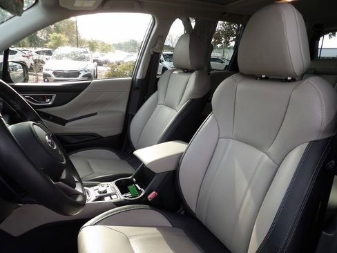 Used 2021 Subaru Forester Limited image 13