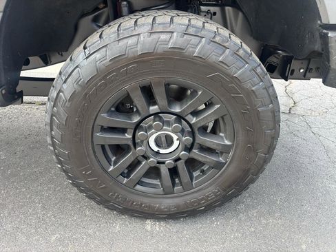 Used 2017 Ford F250 XL w/ Power Equipment Group AWD/4WD image 15