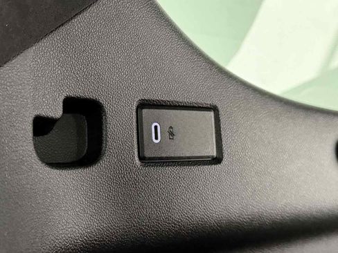 Used 2022 Cadillac Escalade Premium Luxury Platinum image 47