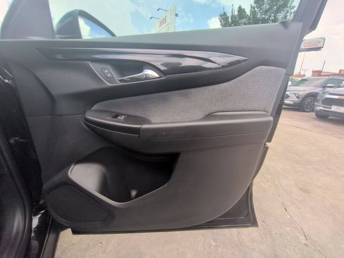 Used 2025 Chevrolet TrailBlazer LT AWD/4WD image 32
