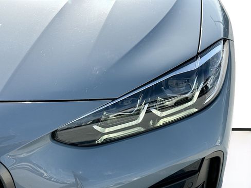 Used 2024 BMW M440i Coupe RWD image 31