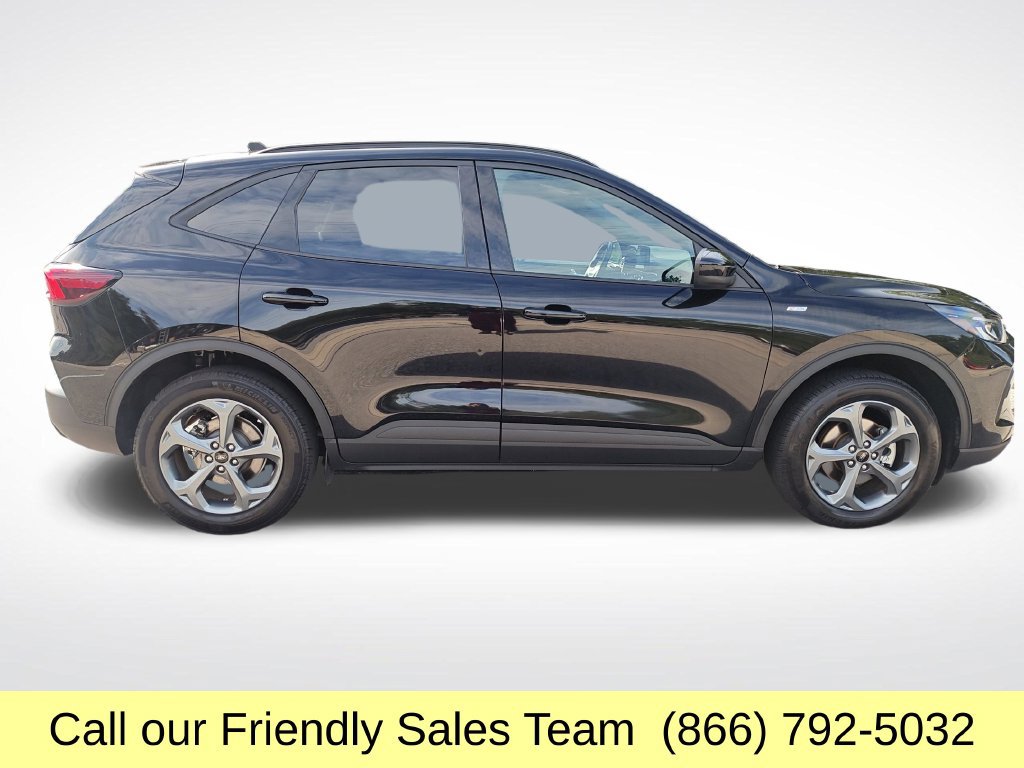 Used 2025 Ford Escape ST-Line Select AWD/4WD image 7