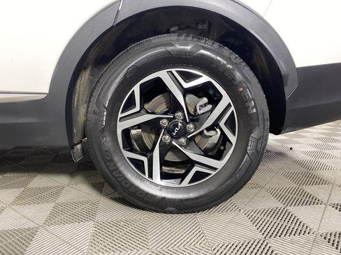 Used 2023 Kia Sportage LX image 14