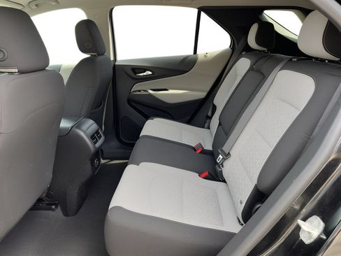 Used 2022 Chevrolet Equinox LS w/ LS Convenience Package AWD/4WD image 7
