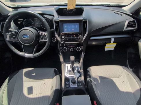 Used 2023 Subaru Forester Premium AWD/4WD image 27