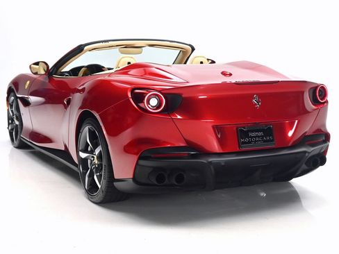 Used 2023 Ferrari Portofino M RWD image 5