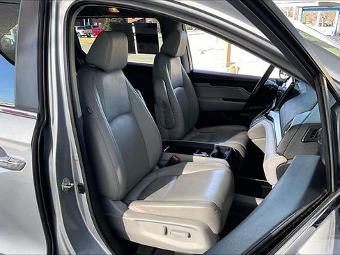 Used 2018 Honda Odyssey EX-L image 8