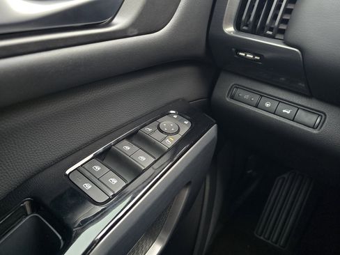 New 2026 Nissan Pathfinder SL image 22