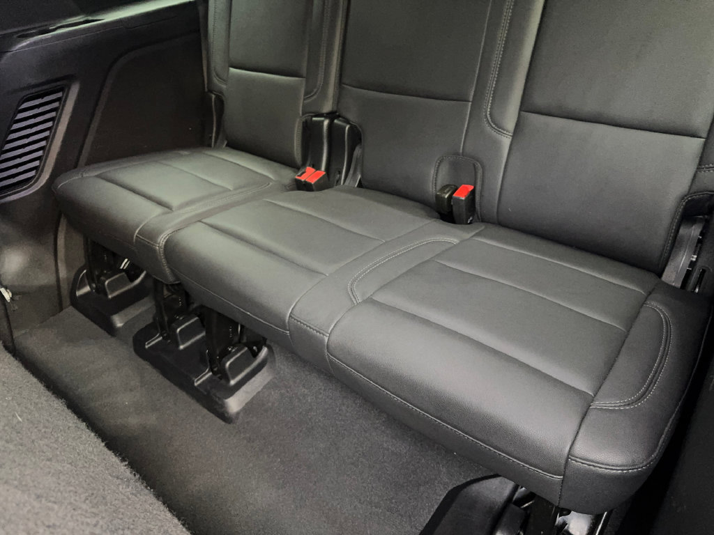Used 2024 Chevrolet Tahoe LT AWD/4WD image 41