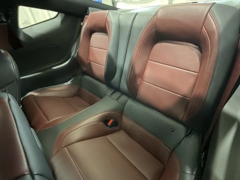 Used 2025 Ford Mustang GT Premium image 11
