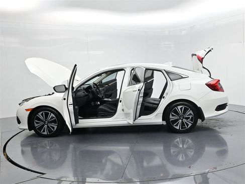 Used 2017 Honda Civic EX-L image 54