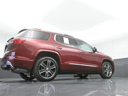 Used 2018 GMC Acadia Denali w/ Technology Package AWD/4WD image 34