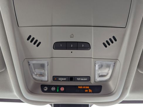Certified 2024 GMC Terrain SLT AWD/4WD image 27