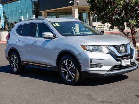 Used 2018 Nissan Rogue SL FWD image 6