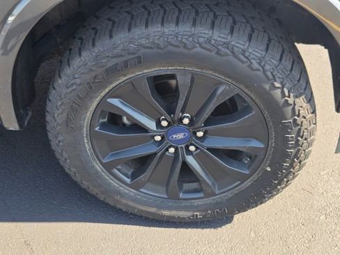 Used 2019 Ford F150 XLT w/ Equipment Group 302A Luxury AWD/4WD image 21