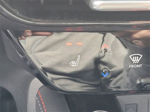 New 2026 Nissan Kicks SR image 15