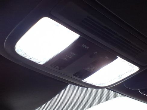 Used 2024 Honda Odyssey Sport image 23