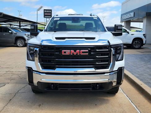 New 2026 GMC Sierra 3500 Pro w/ Convenience Package AWD/4WD image 8