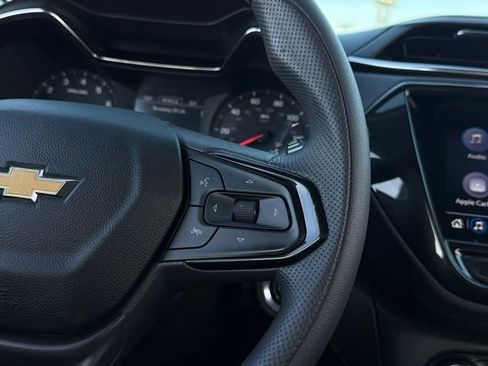 Used 2022 Chevrolet TrailBlazer LT w/ Convenience Package image 8