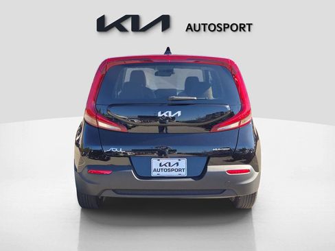 Certified 2022 Kia Soul LX w/ Technology Package image 9