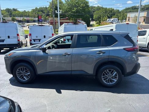 Used 2023 Nissan Rogue S AWD/4WD image 4