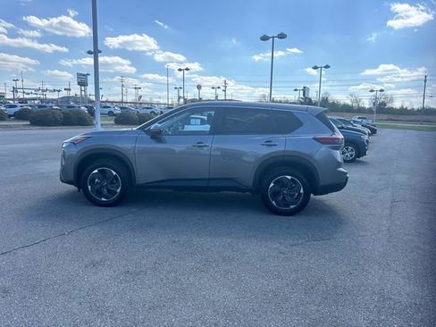 Used 2025 Nissan Rogue SV FWD image 7