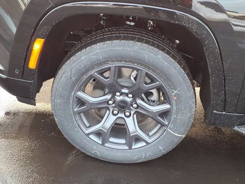 New 2026 Jeep Grand Wagoneer Limited image 20