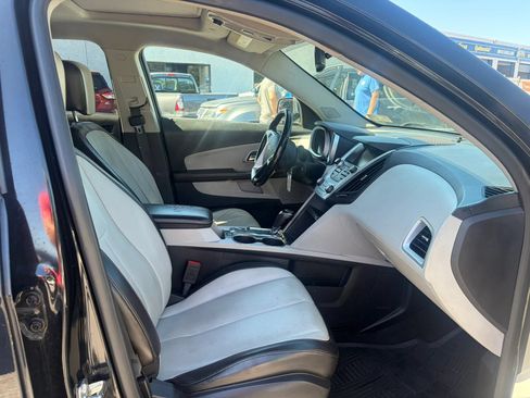 Used 2016 Chevrolet Equinox LTZ w/ Enhanced Convenience Package FWD image 22