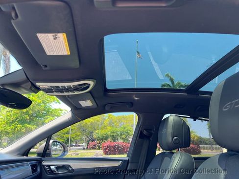 Used 2017 Porsche Macan GTS image 33