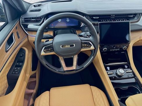 New 2025 Jeep Grand Cherokee L Summit image 27