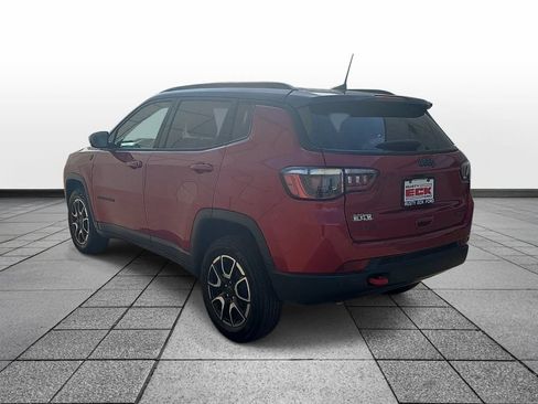 Used 2025 Jeep Compass Trailhawk AWD/4WD image 7