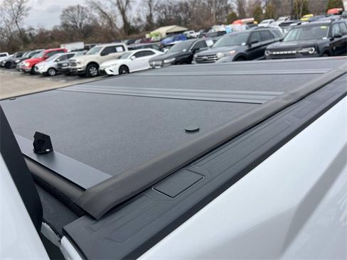 Used 2024 GMC Canyon Denali image 12