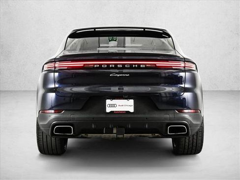 Used 2025 Porsche Cayenne Coupe AWD/4WD image 7