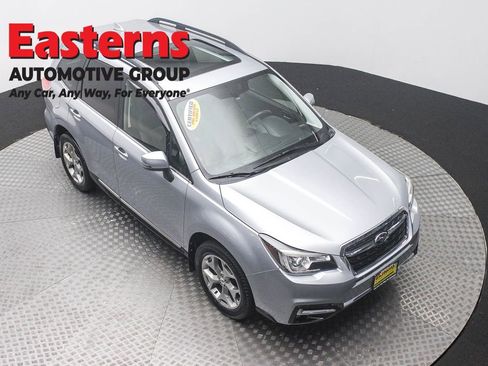Used 2017 Subaru Forester 2.5i Touring w/ Popular Package #2 AWD/4WD image 3