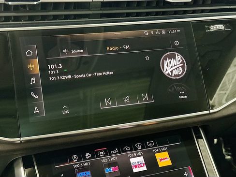 Used 2019 Audi Q8 Prestige w/ Adaptive Chassis Package AWD/4WD image 18