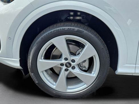 New 2025 Audi Q5 Premium Plus image 51